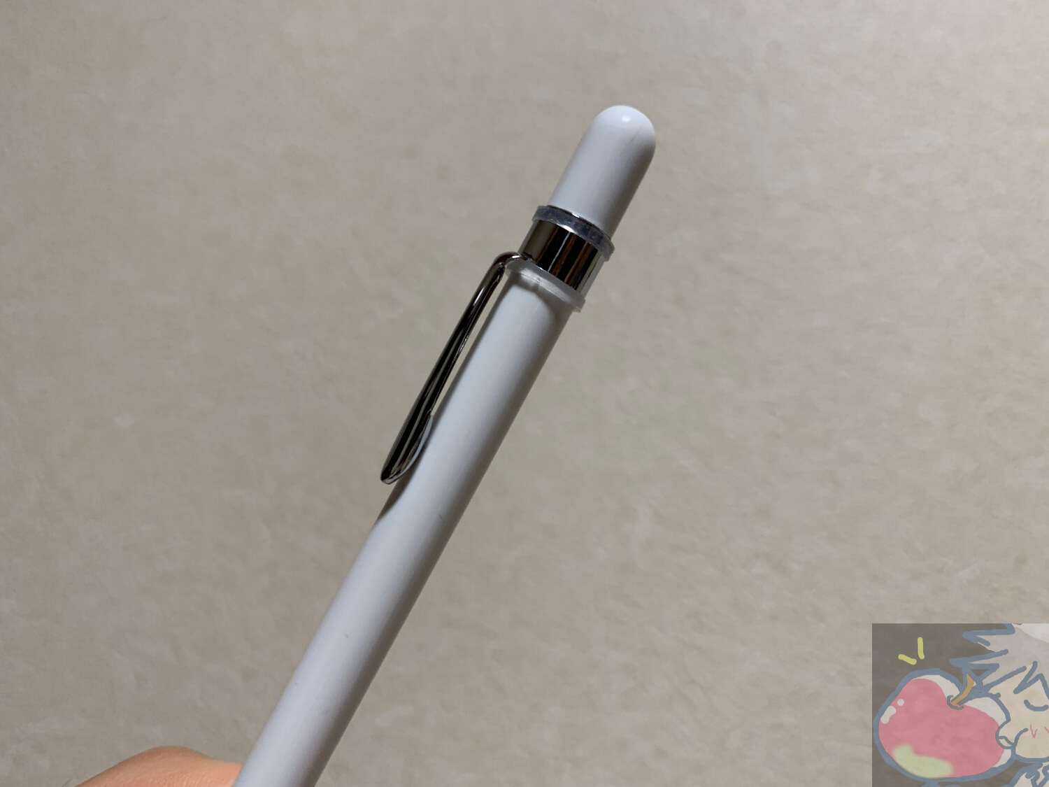 初代Apple Pencilの転がり防止用「りんごのへた」を1週間使ってみた | Apple信者1億人創出計画