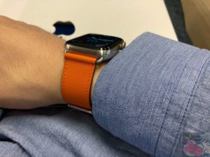 コーデのアクセント】HERMES アームバンド Apple Watch 45 mm (HERMES
