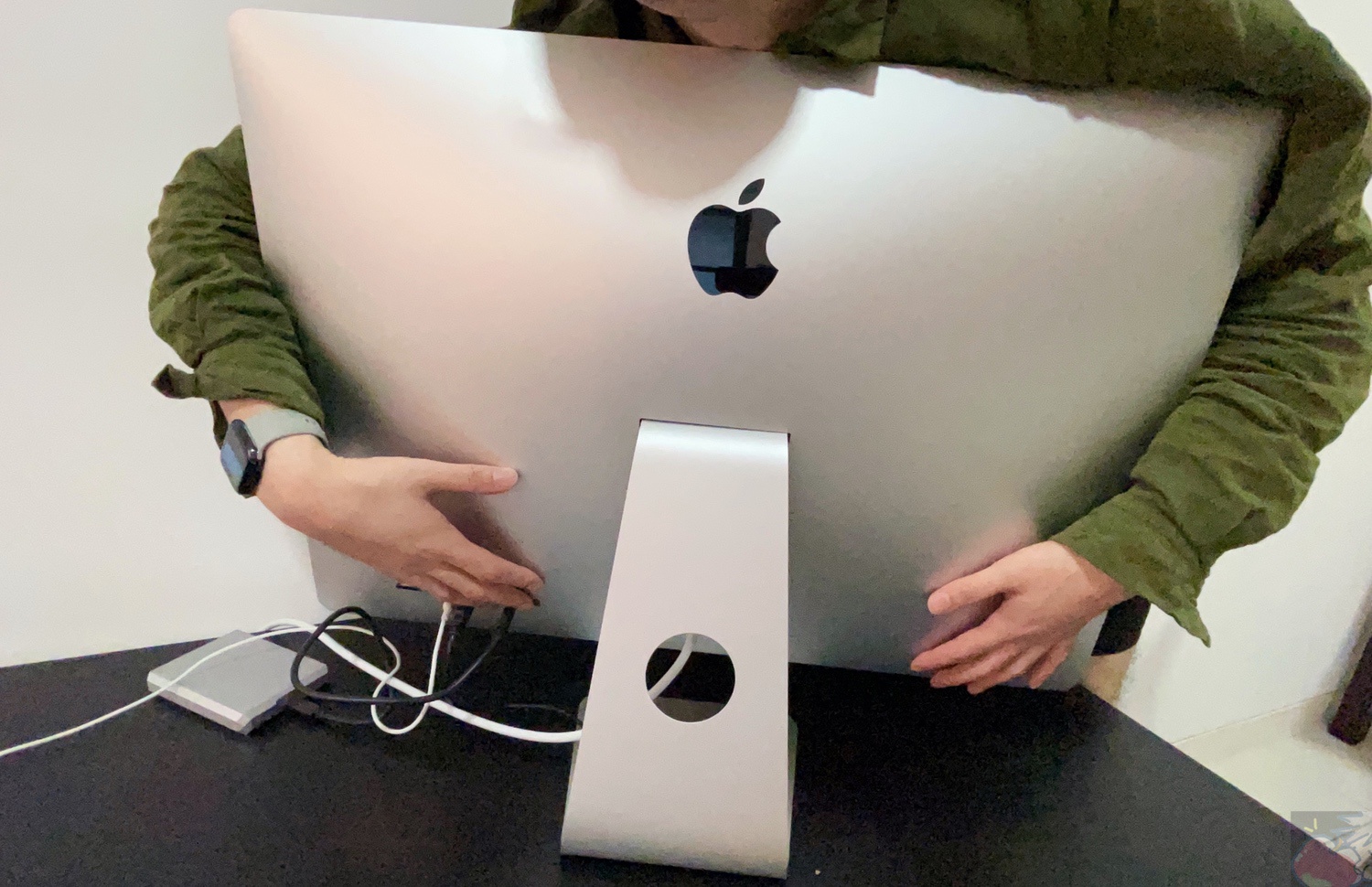 なぜ、Appleは大型iMacを見捨てたのか？【2024】