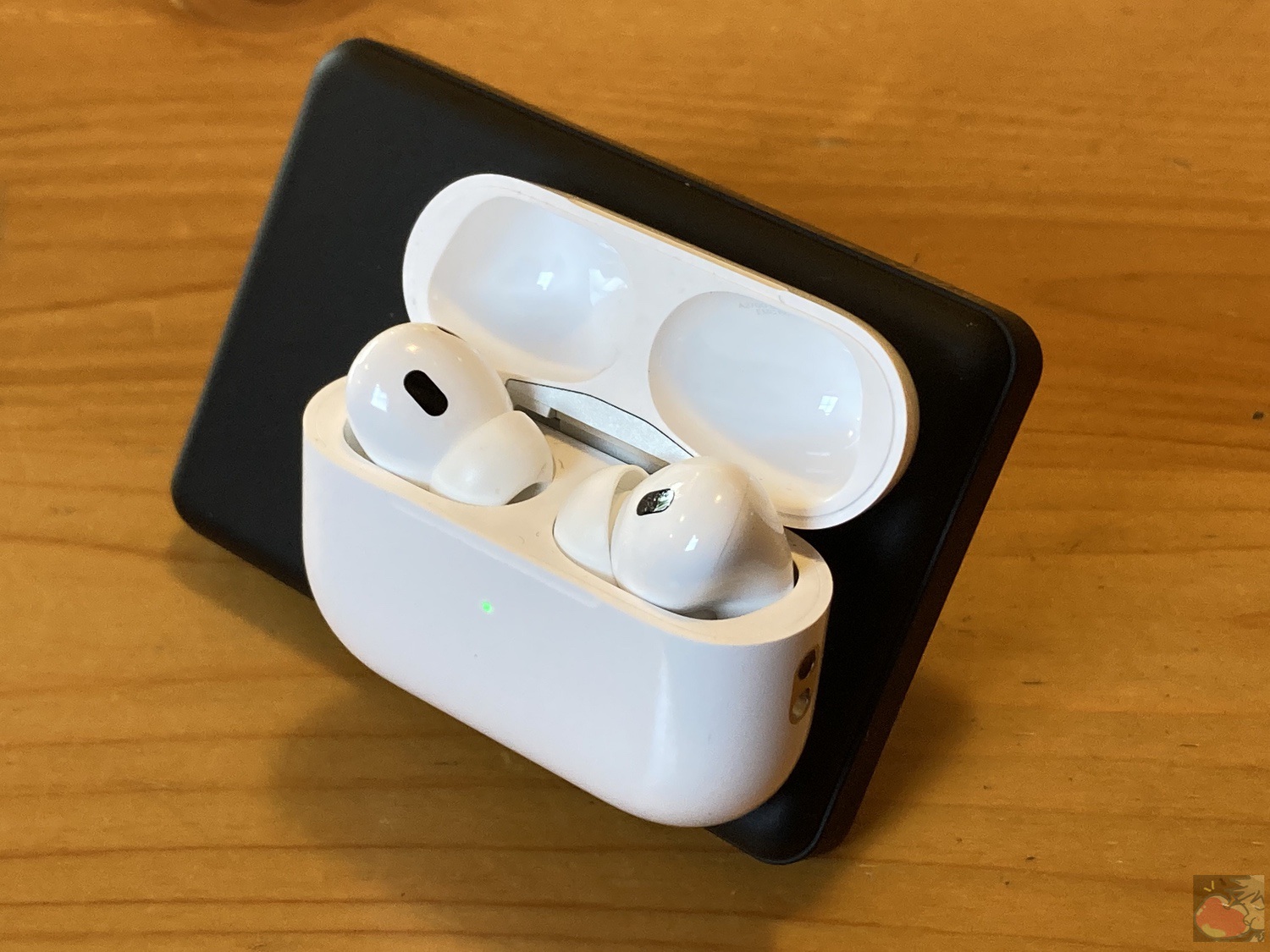 人気スポー新作 Apple heyden AirPodsPro第2世代MQD83J_A Apple